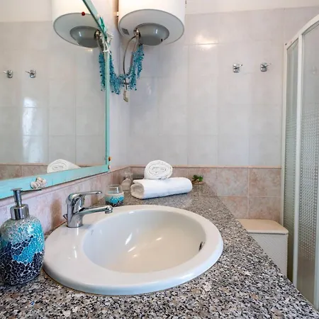 - In Centro, 8 Minuti Da Ira * Porto Rotondo