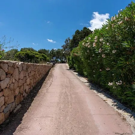 - In Centro, 8 Minuti Da Ira Porto Rotondo